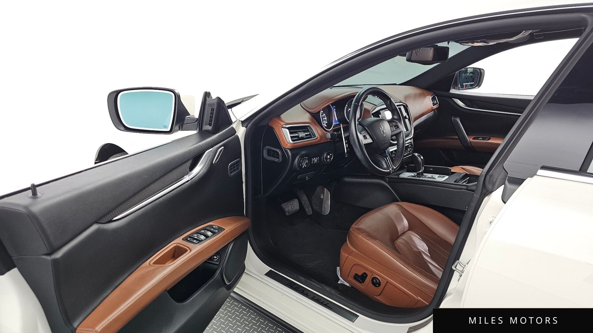 Maserati Ghibli 2015 — миниатюра 10