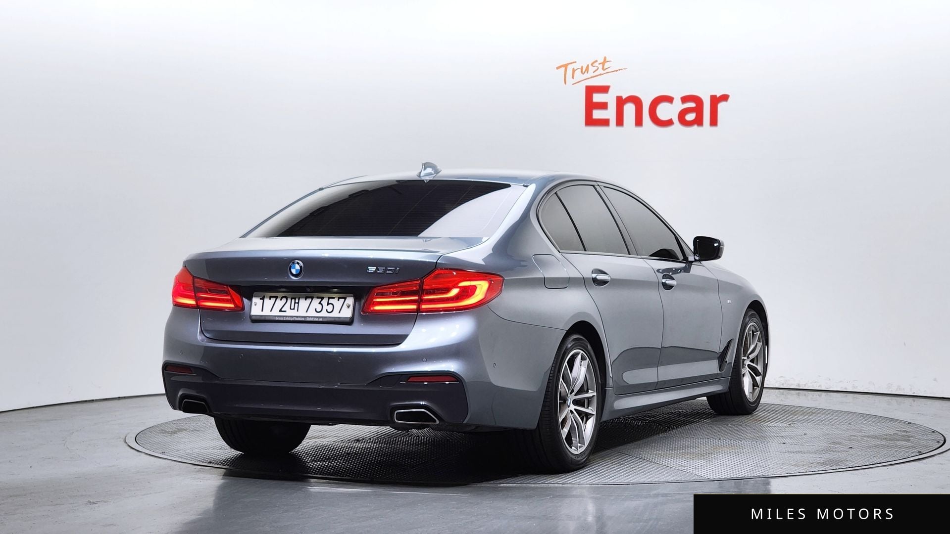 BMW 5 Series (G30) 2017 — миниатюра 2