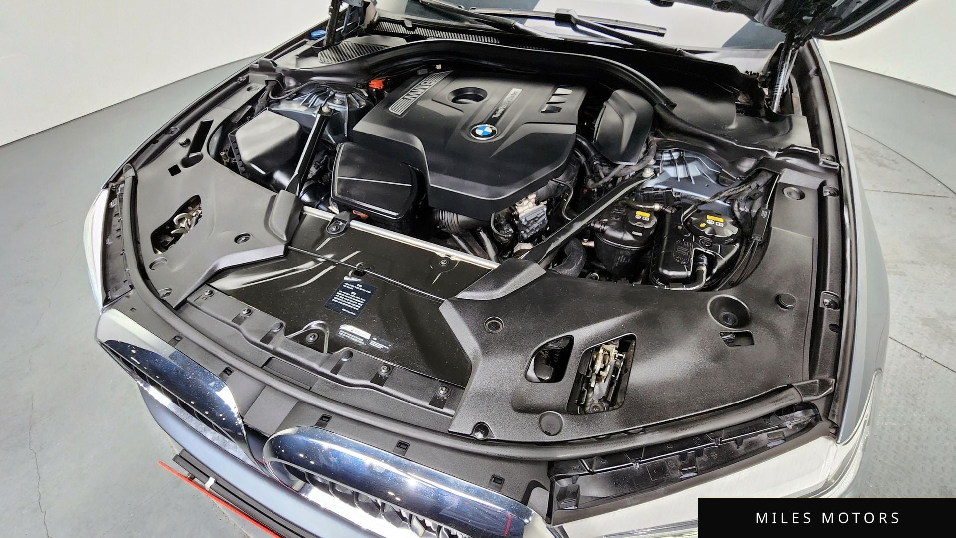 BMW 5 Series (G30) 2017 — миниатюра 6