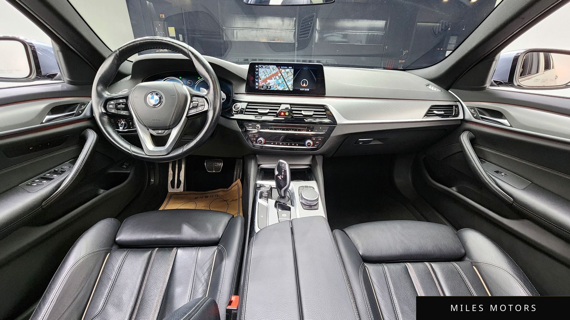 BMW 5 Series (G30) 2017 — миниатюра 7