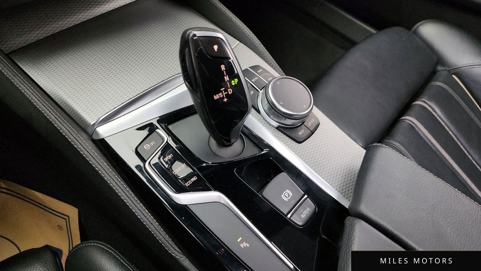 BMW 5 Series (G30) 2017 — миниатюра 9