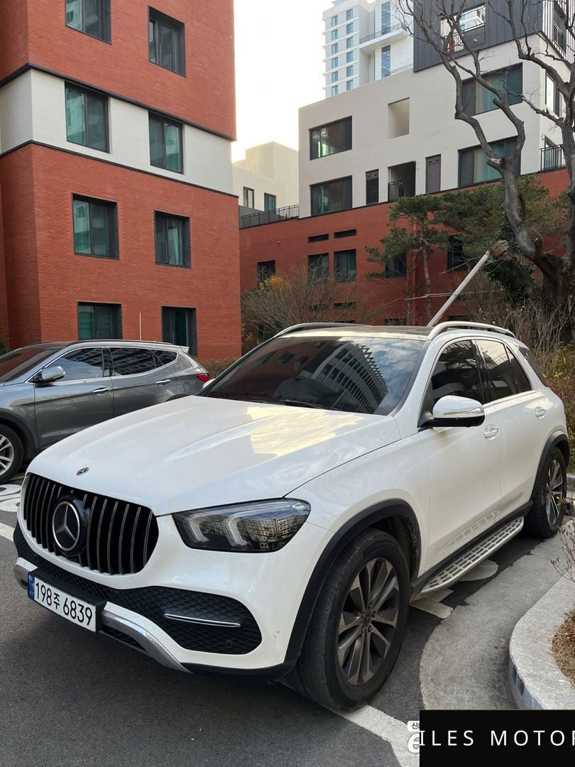 Mercedes-Benz GLE-Class W167 2023 — миниатюра 2