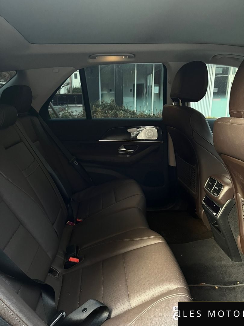 Mercedes-Benz GLE-Class W167 2023 — миниатюра 12