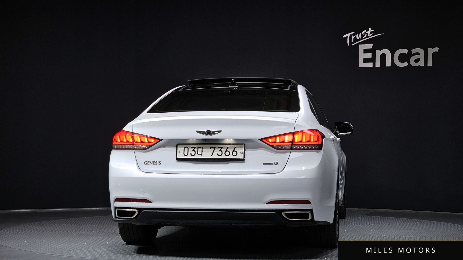 Hyundai Genesis 2015 — миниатюра 4