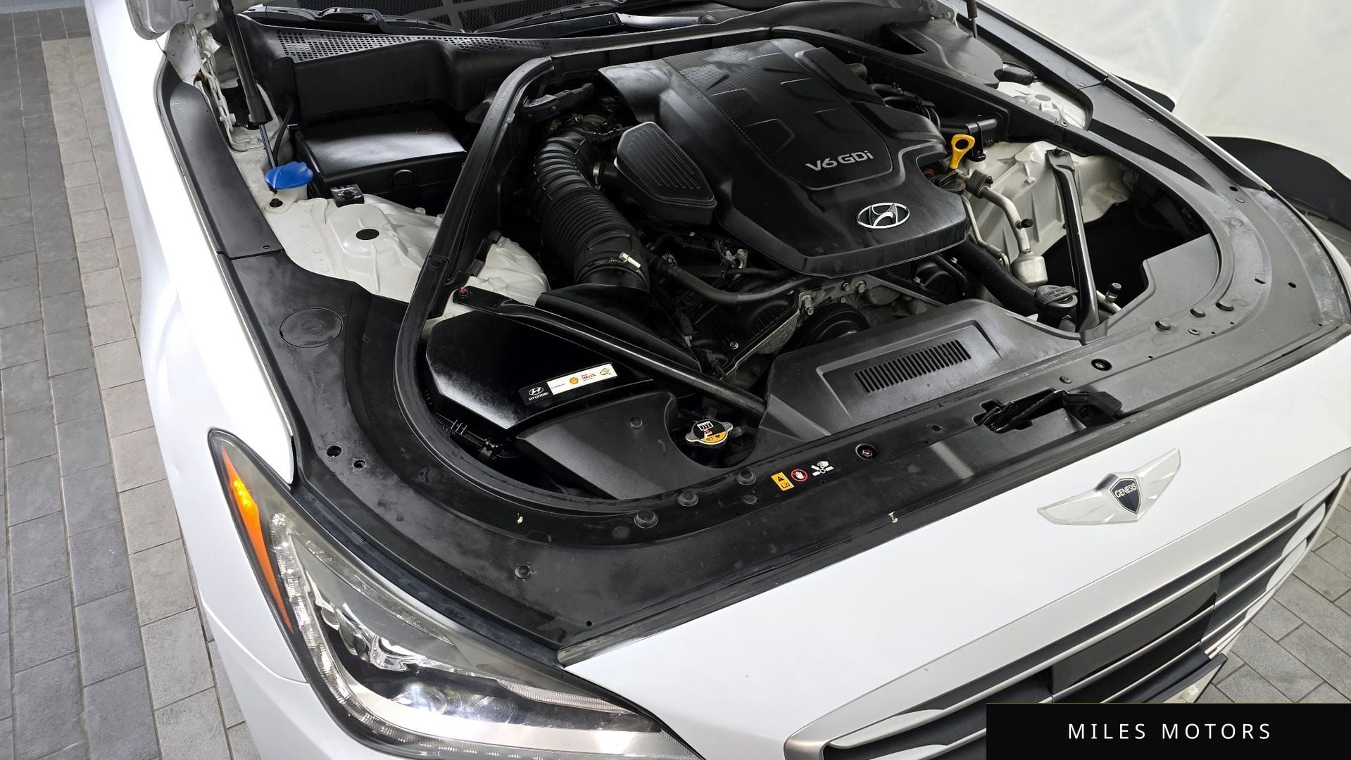 Hyundai Genesis 2015 — миниатюра 6