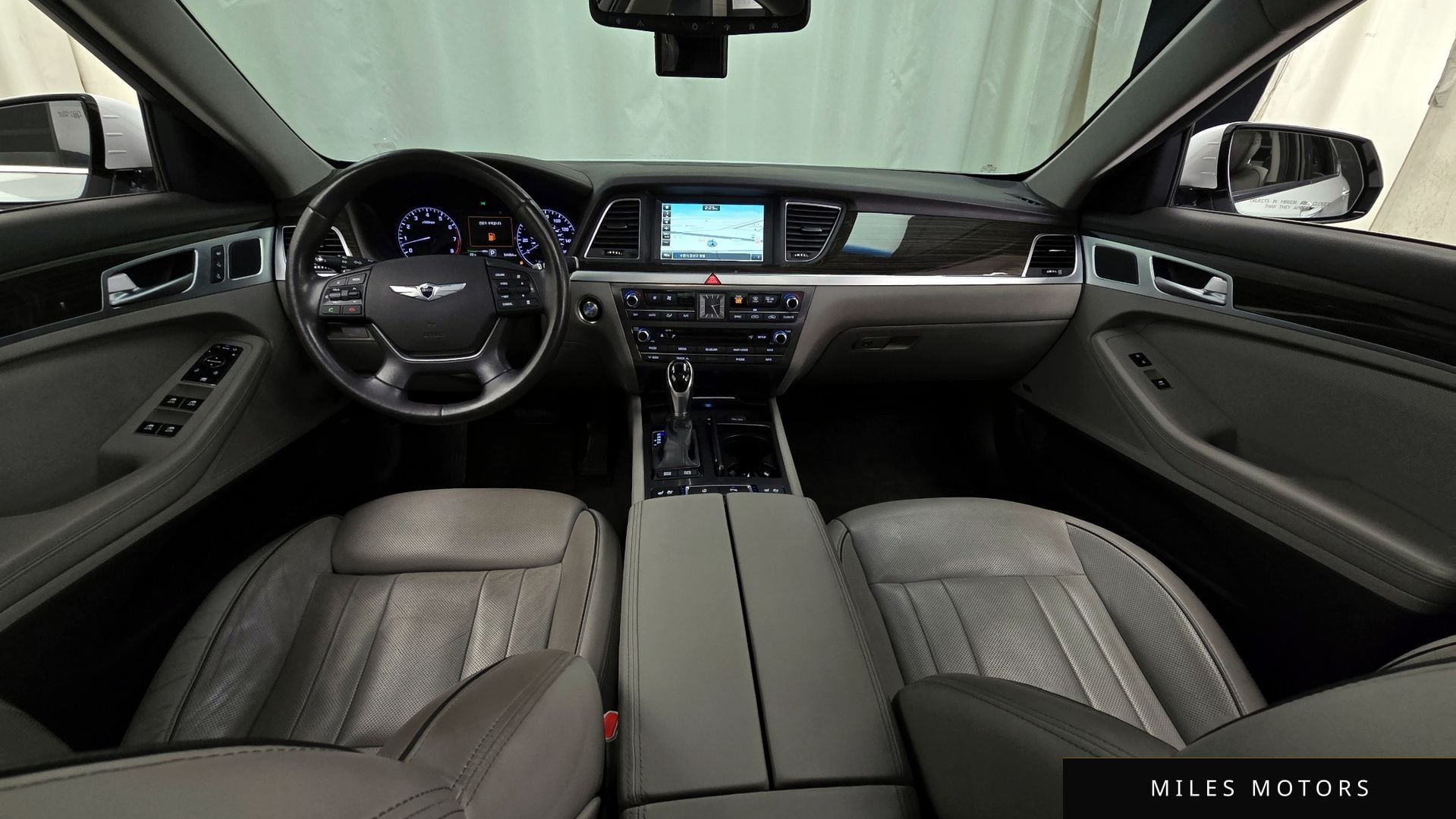 Hyundai Genesis 2015 — миниатюра 7
