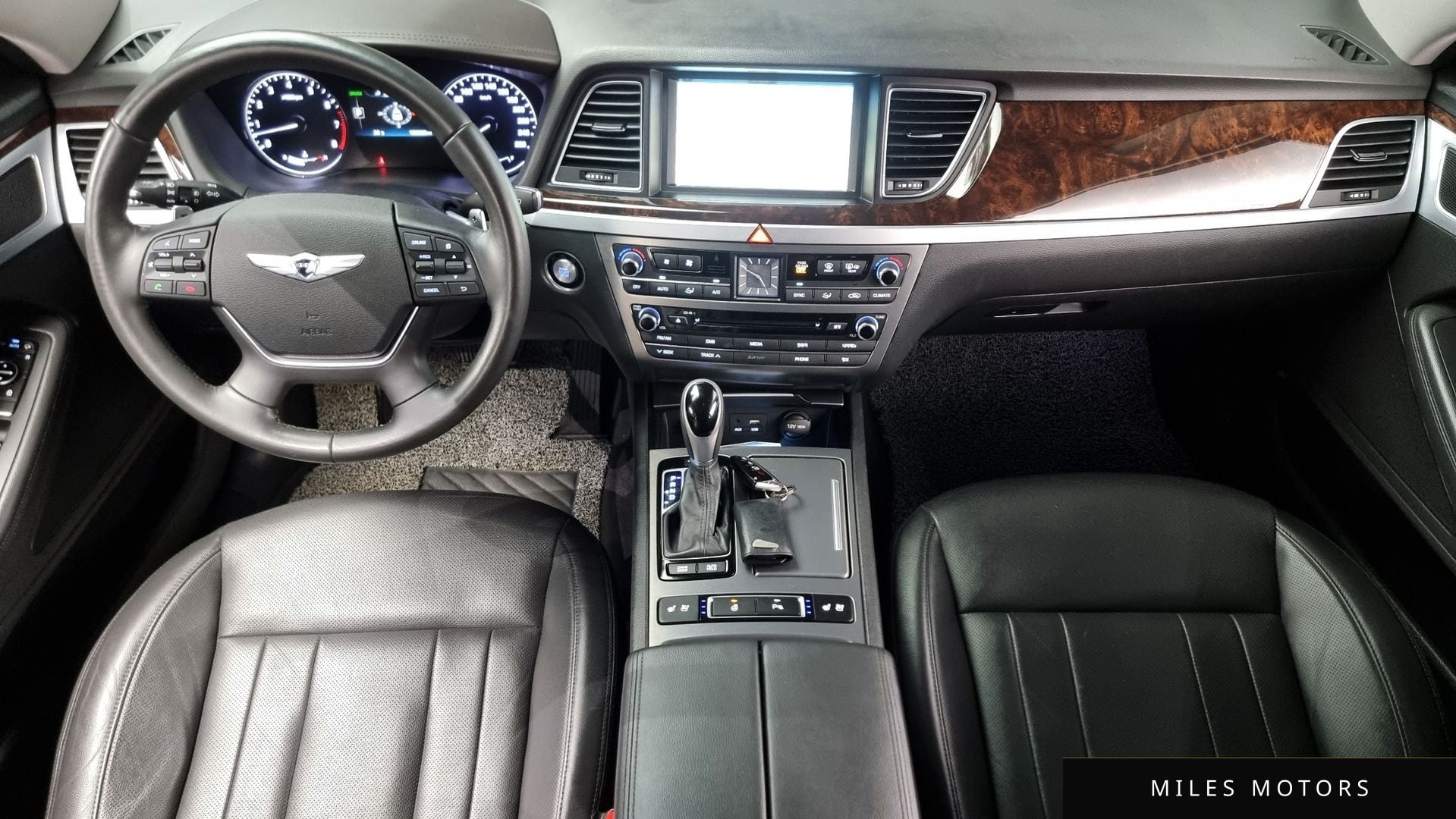 Hyundai Genesis 2016 — миниатюра 7