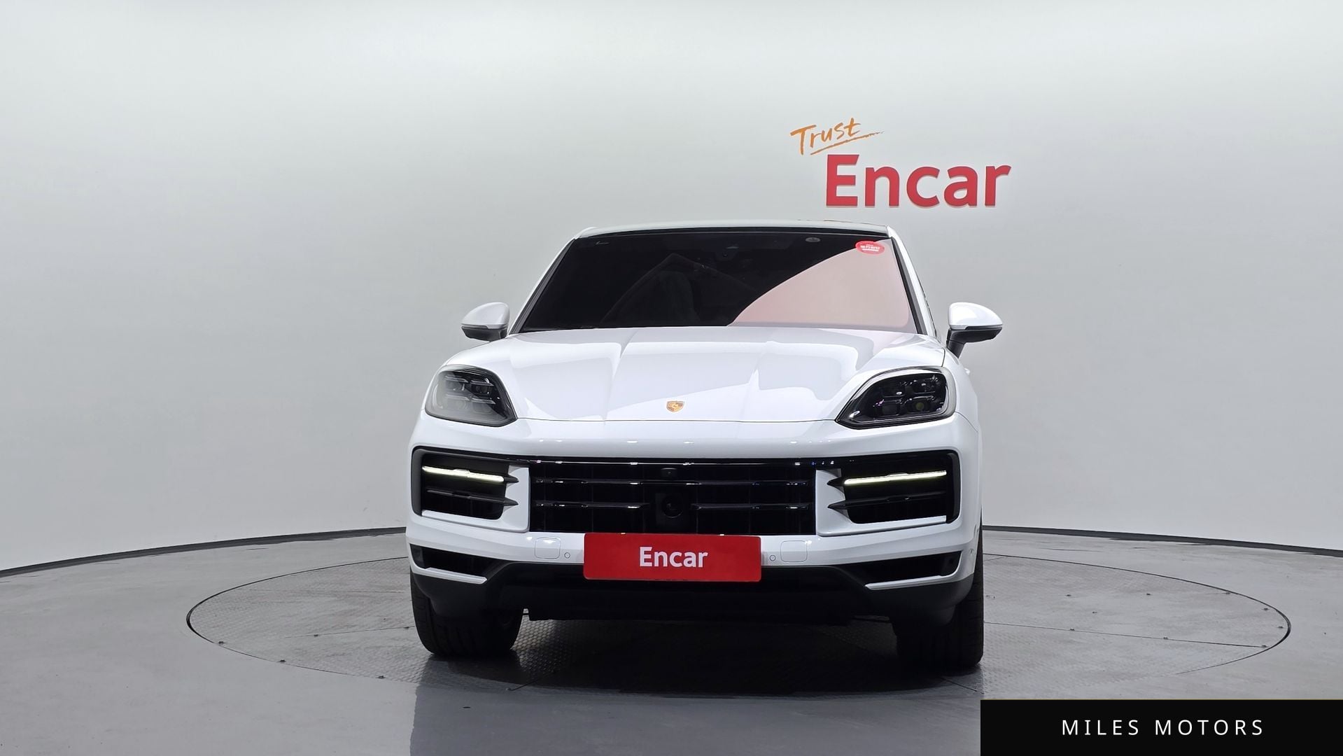 Porsche Cayenne 2024 — миниатюра 3