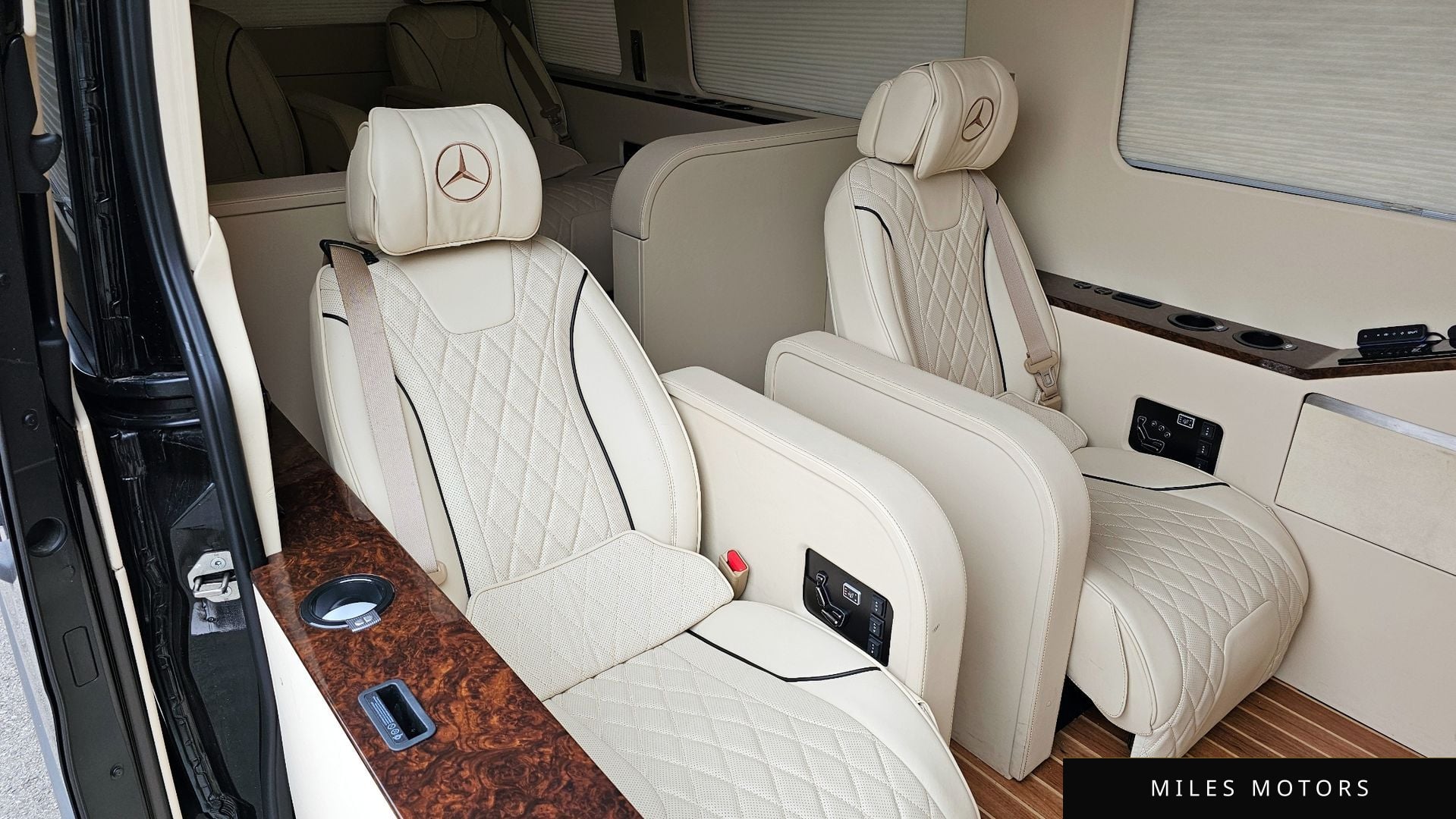 Mercedes-Benz Sprinter 2019 — миниатюра 12