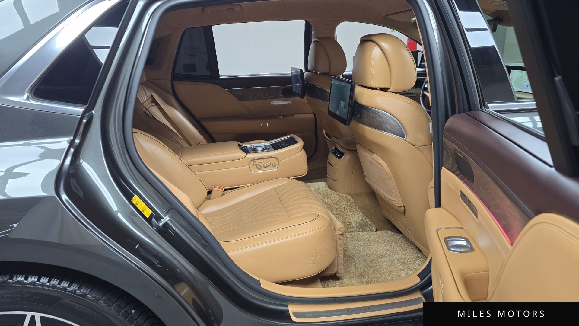 Genesis G90 (RS4) 2022 — миниатюра 12