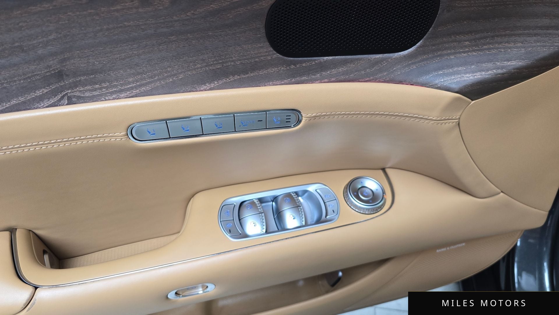 Genesis G90 (RS4) 2022 — миниатюра 18