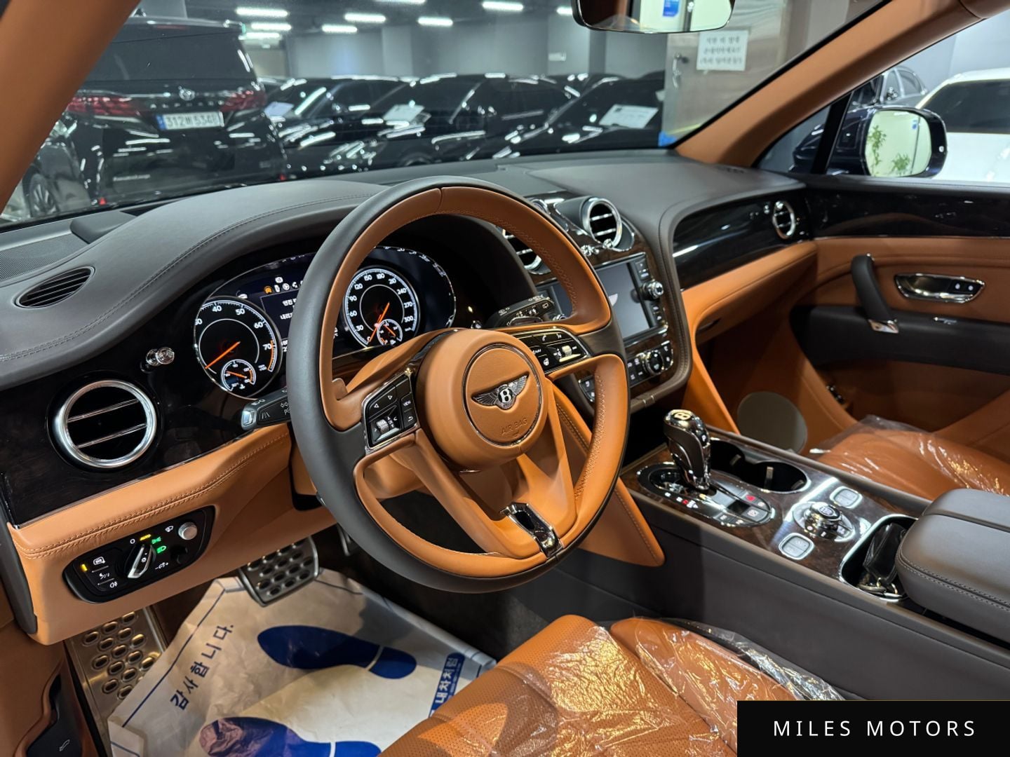 Bentley Bentayga 2020 — миниатюра 4