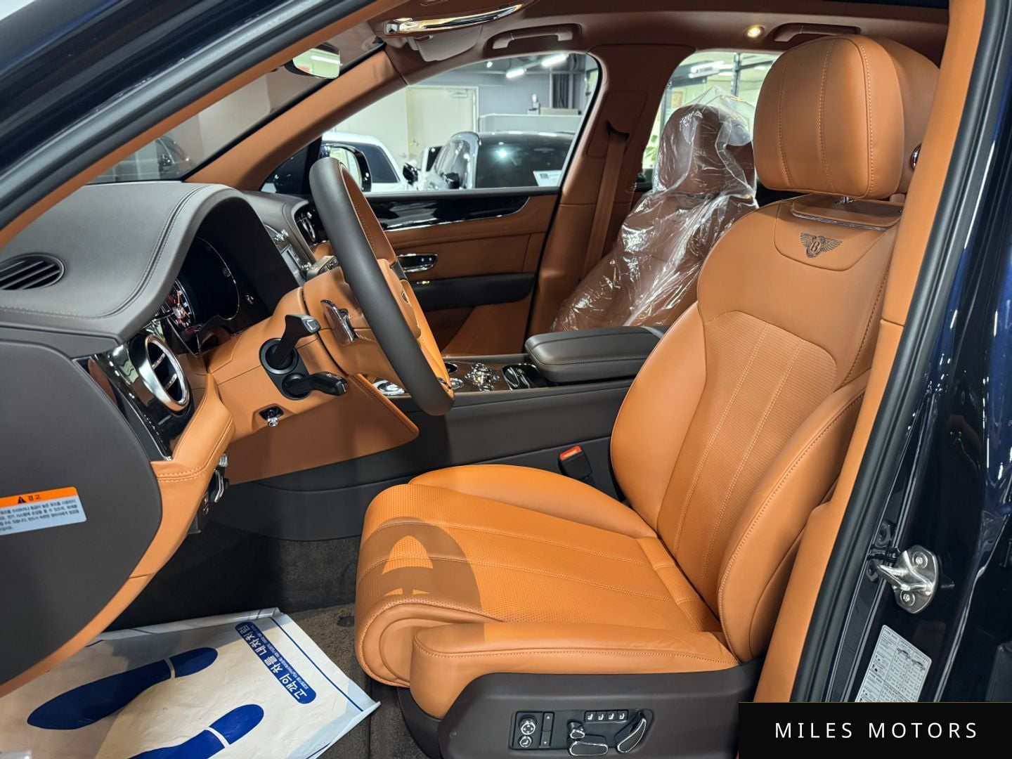 Bentley Bentayga 2020 — миниатюра 8