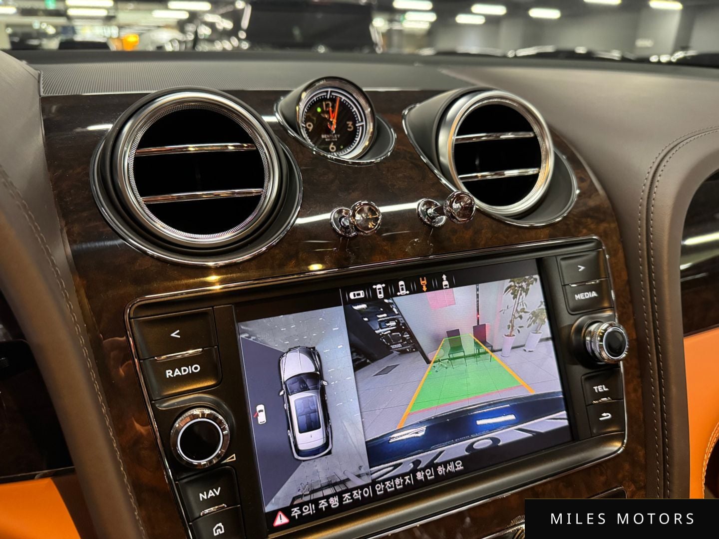 Bentley Bentayga 2020 — миниатюра 9
