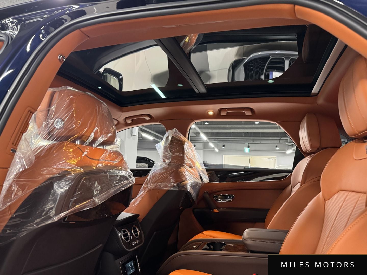 Bentley Bentayga 2020 — миниатюра 12