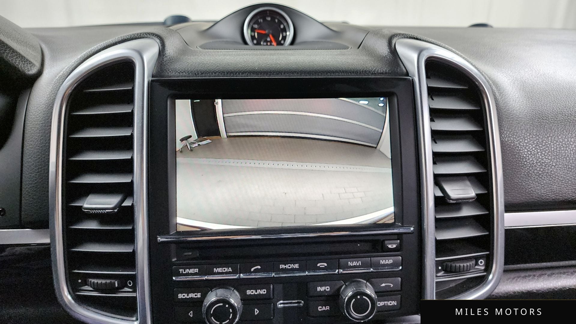 Porsche 카이엔 2013 — миниатюра 16