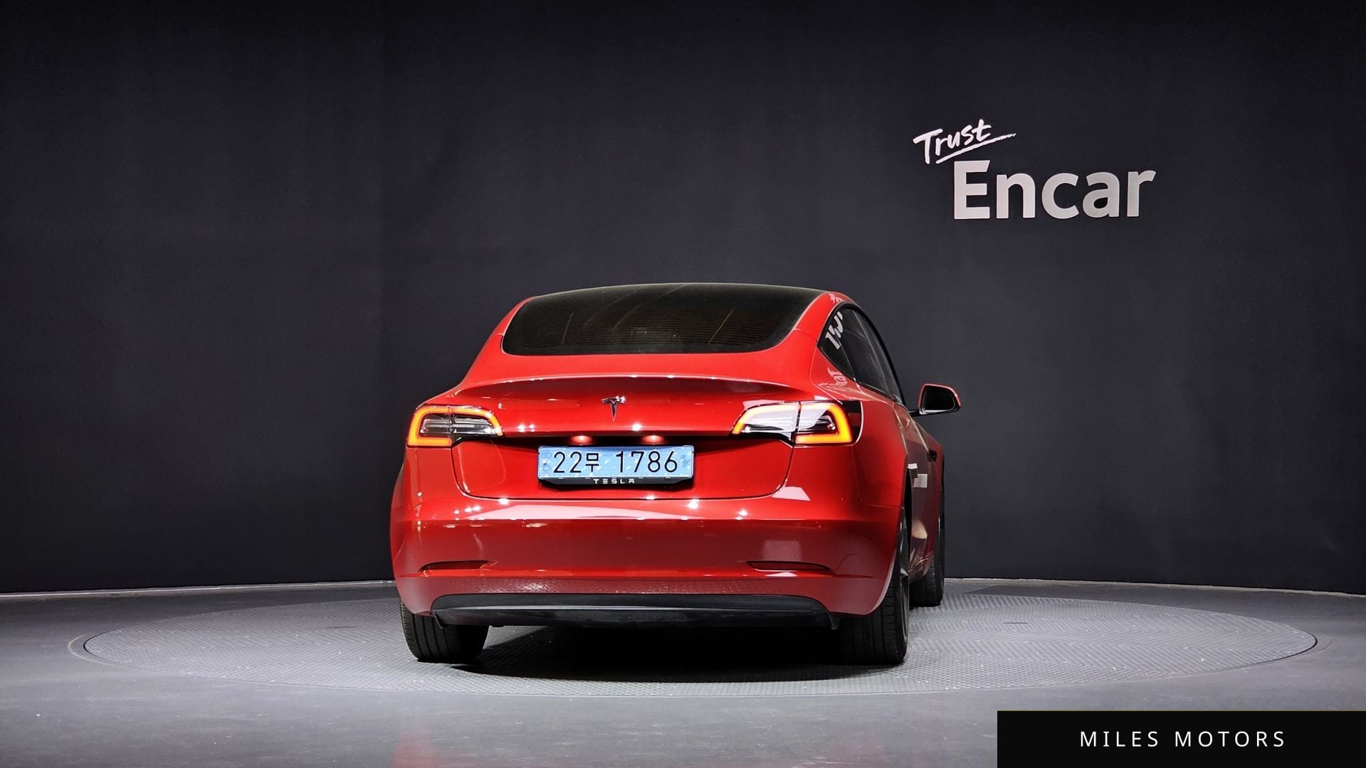 Tesla Model 3 2021 — миниатюра 4