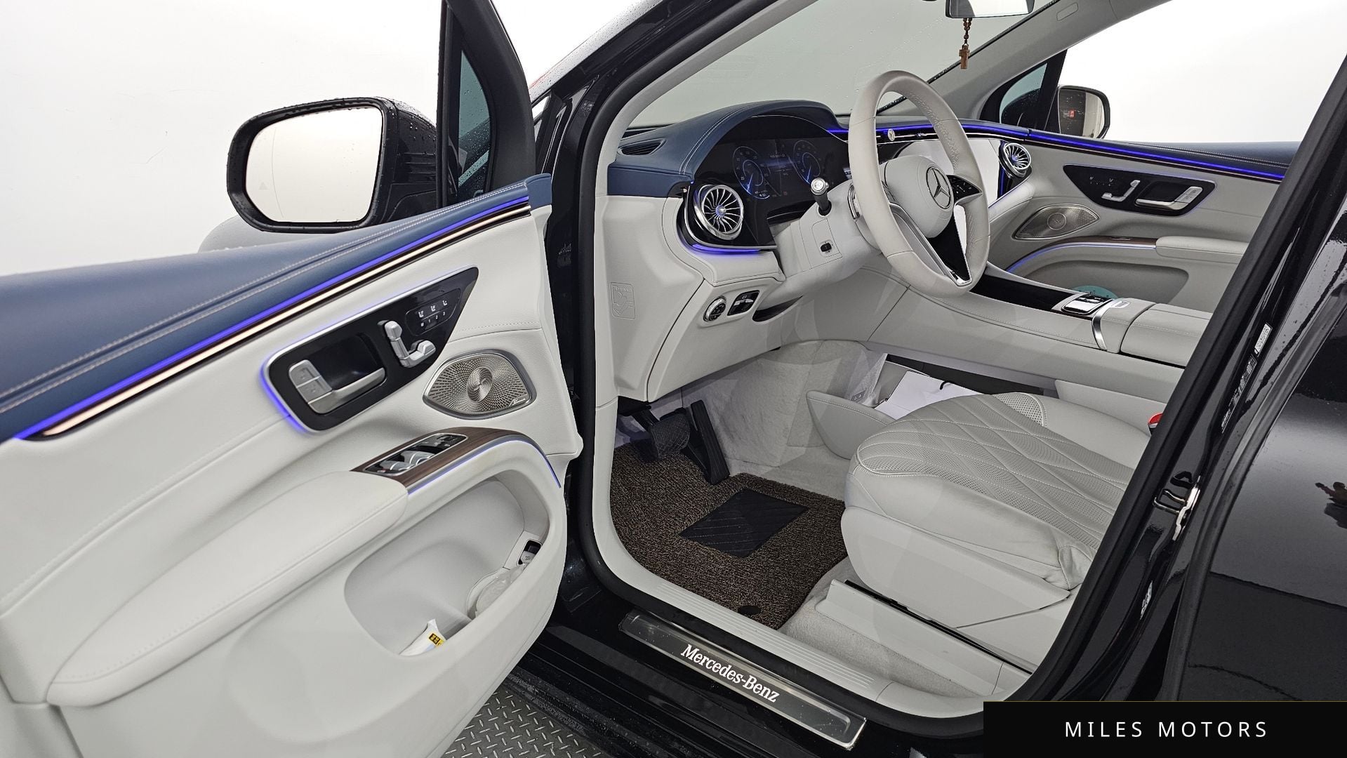Mercedes-Benz EQS SUV X296 2023 — миниатюра 10