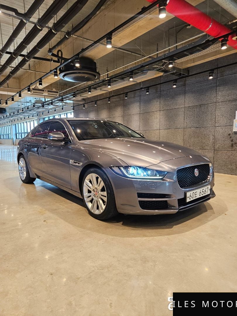 Jaguar XE 2016 — миниатюра 2