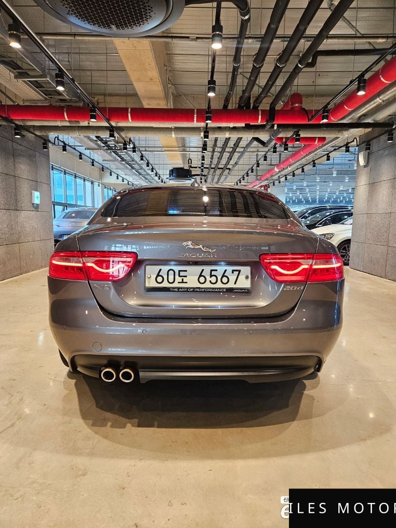 Jaguar XE 2016 — миниатюра 4