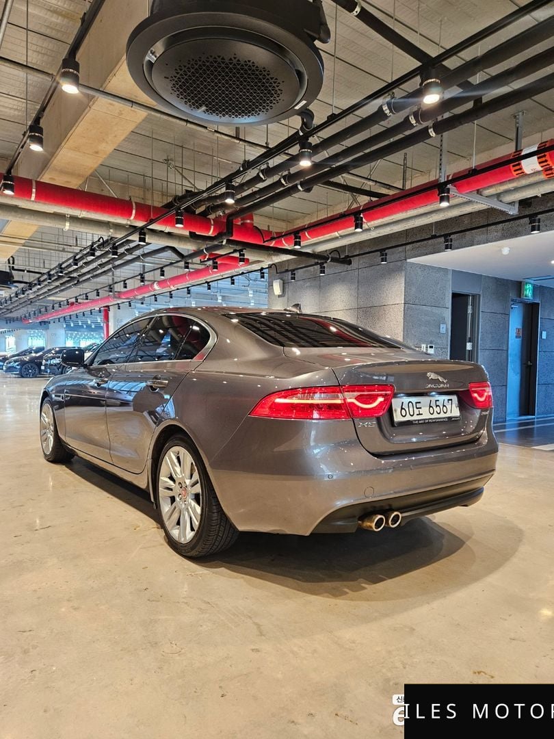 Jaguar XE 2016 — миниатюра 6