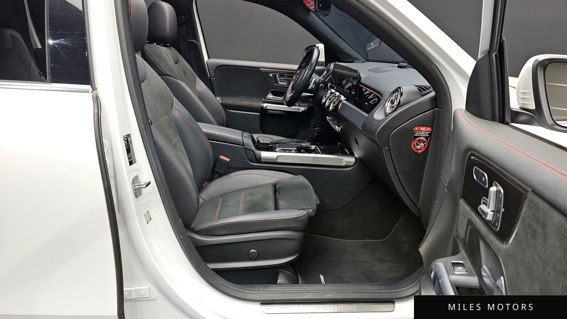 Mercedes-Benz GLB-Class X247 2023 — миниатюра 11