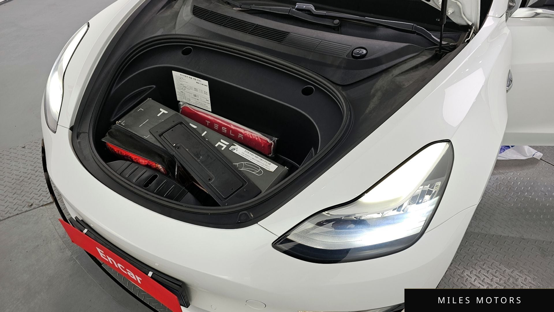 Tesla Model 3 2020 — миниатюра 6