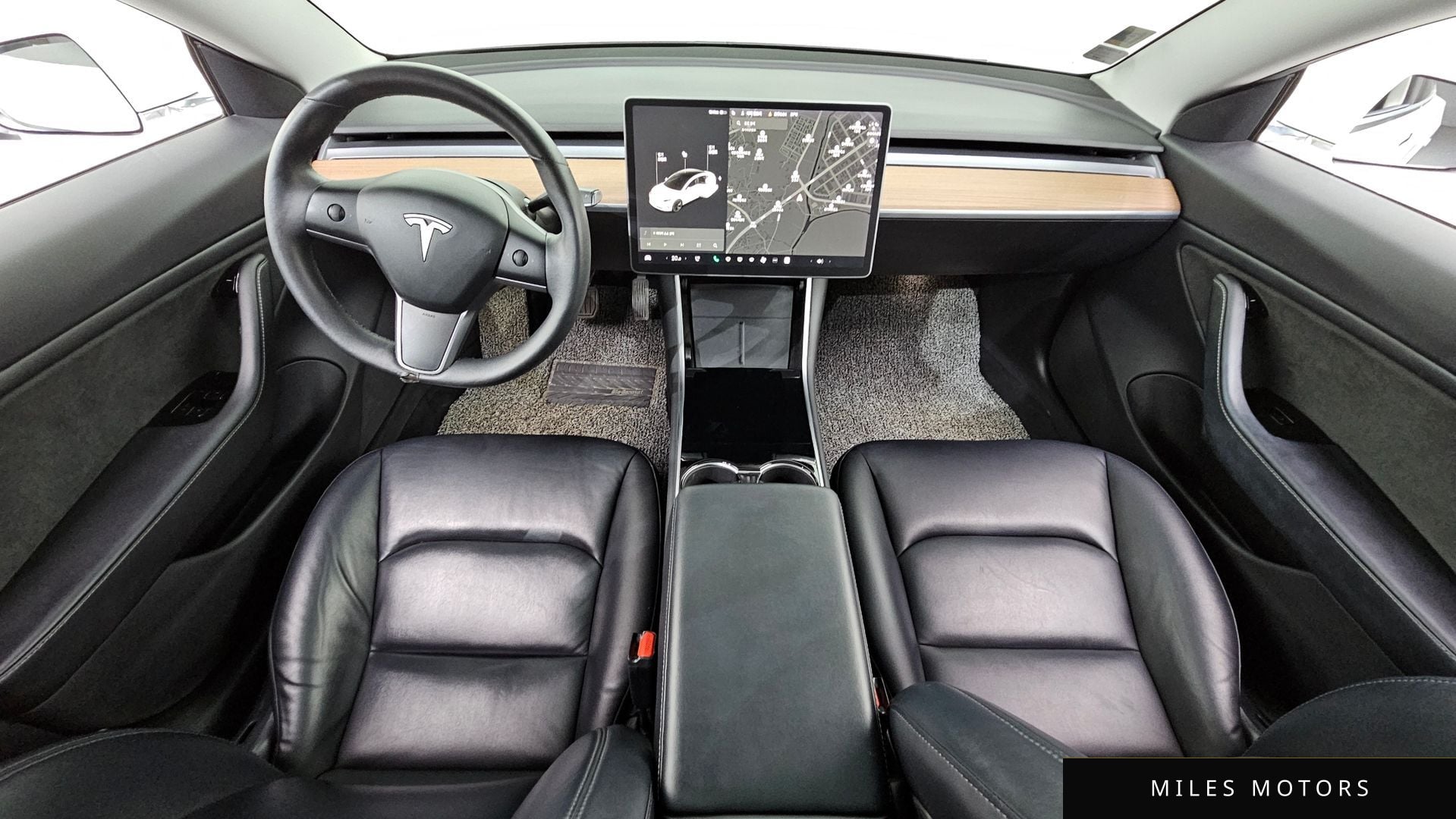 Tesla Model 3 2020 — миниатюра 7