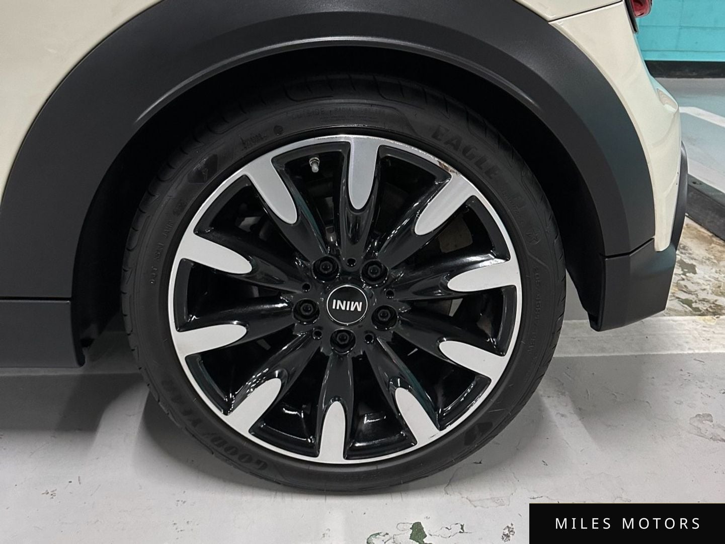 MINI Cooper S 2023 — миниатюра 5
