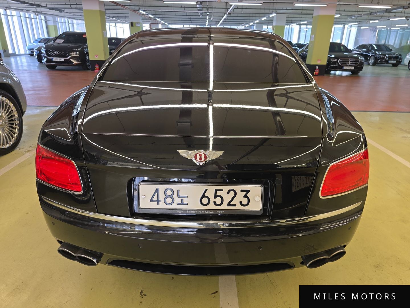 Bentley Flying Spur 2018 — миниатюра 4