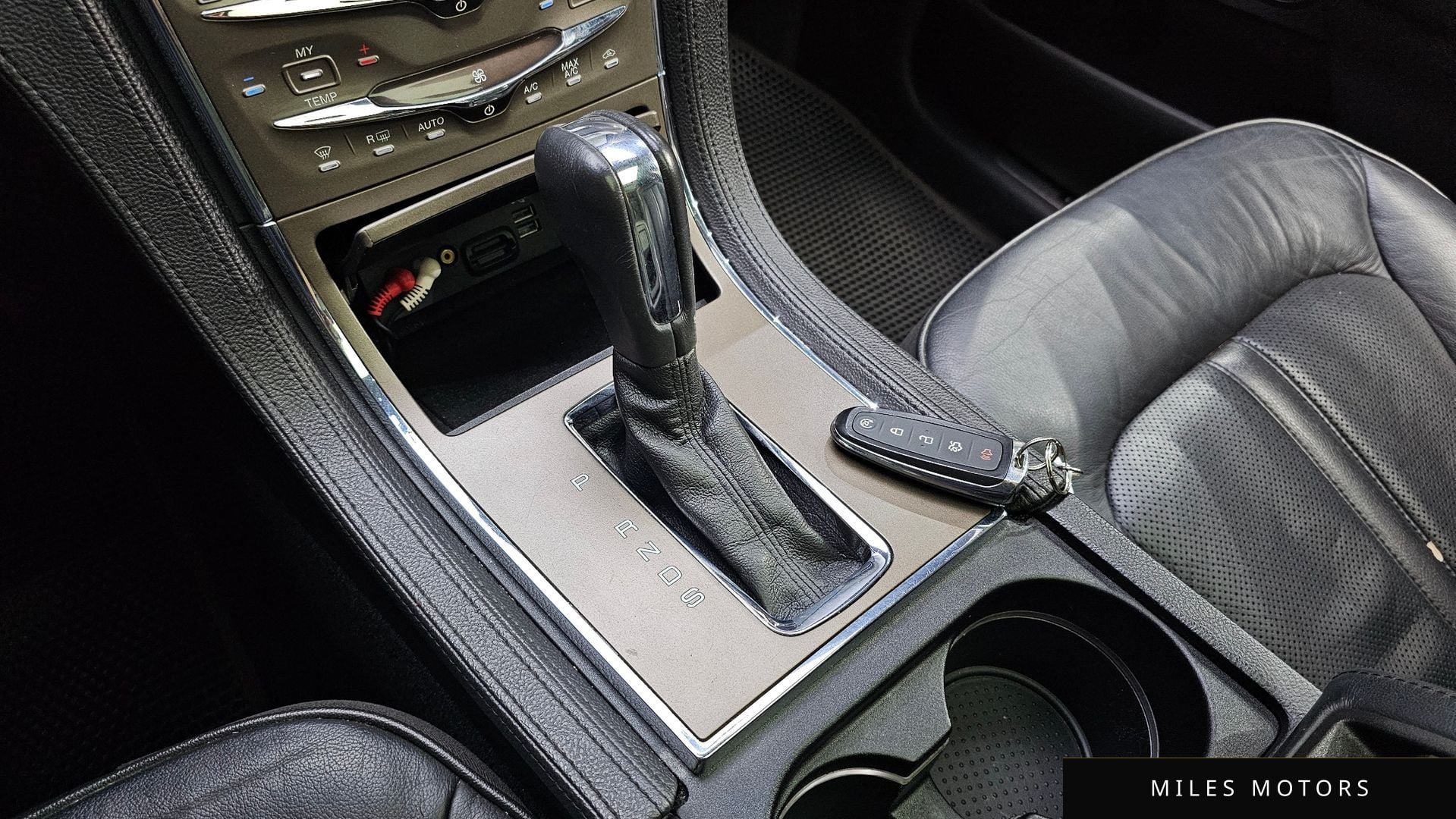 Lincoln MKX 2013 — миниатюра 8