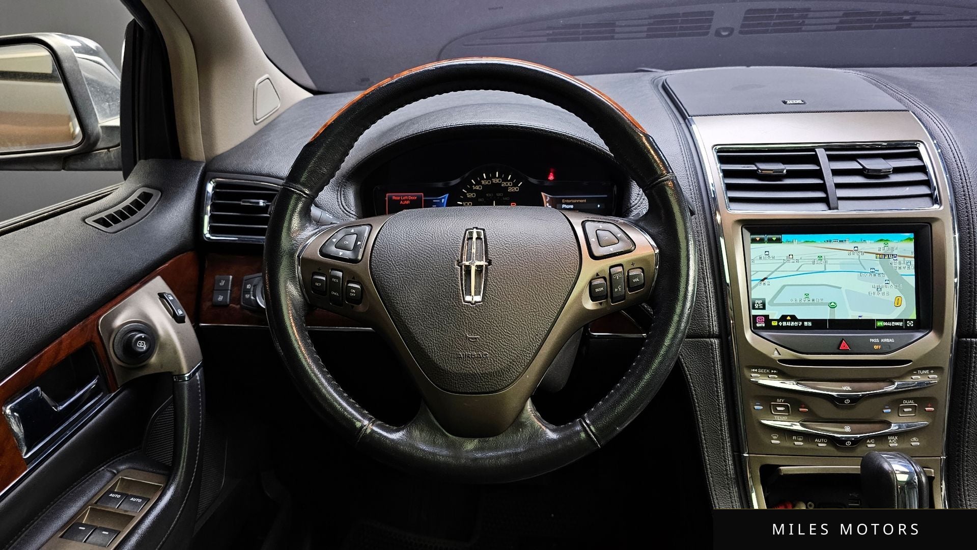 Lincoln MKX 2013 — миниатюра 12