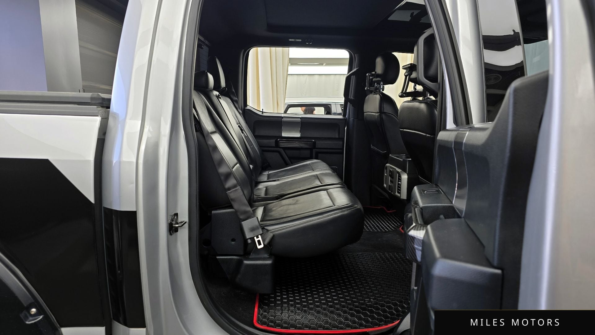 Ford F150 2015 — миниатюра 12