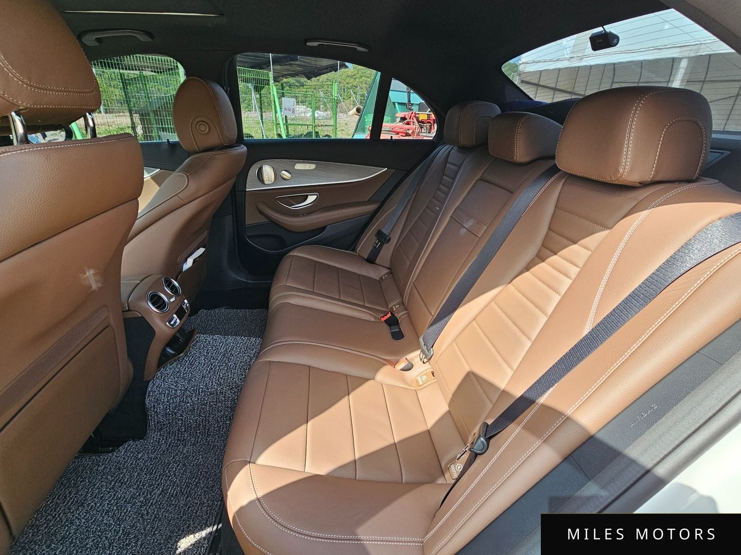 Mercedes-Benz E-Class W213 2022 — миниатюра 11