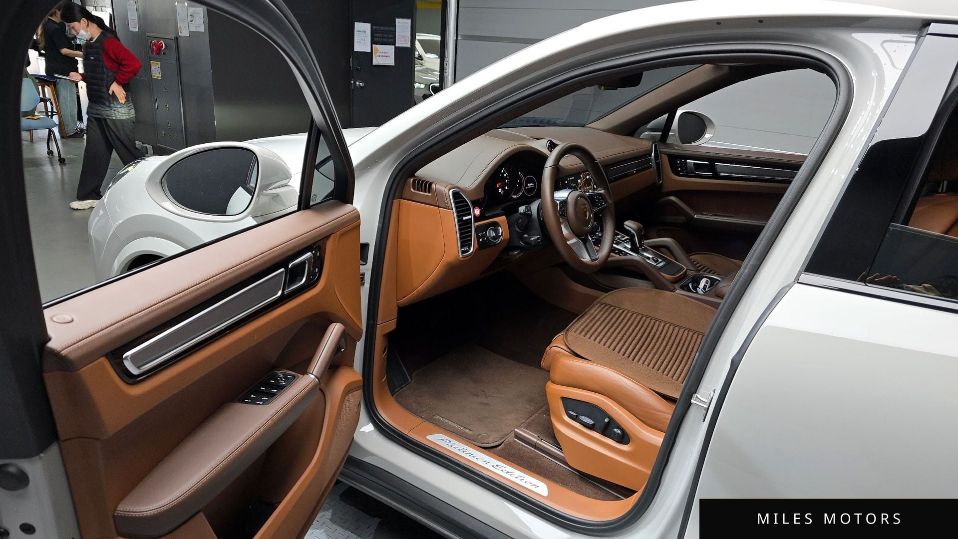 Porsche 카이엔 (PO536) 2023 — миниатюра 11