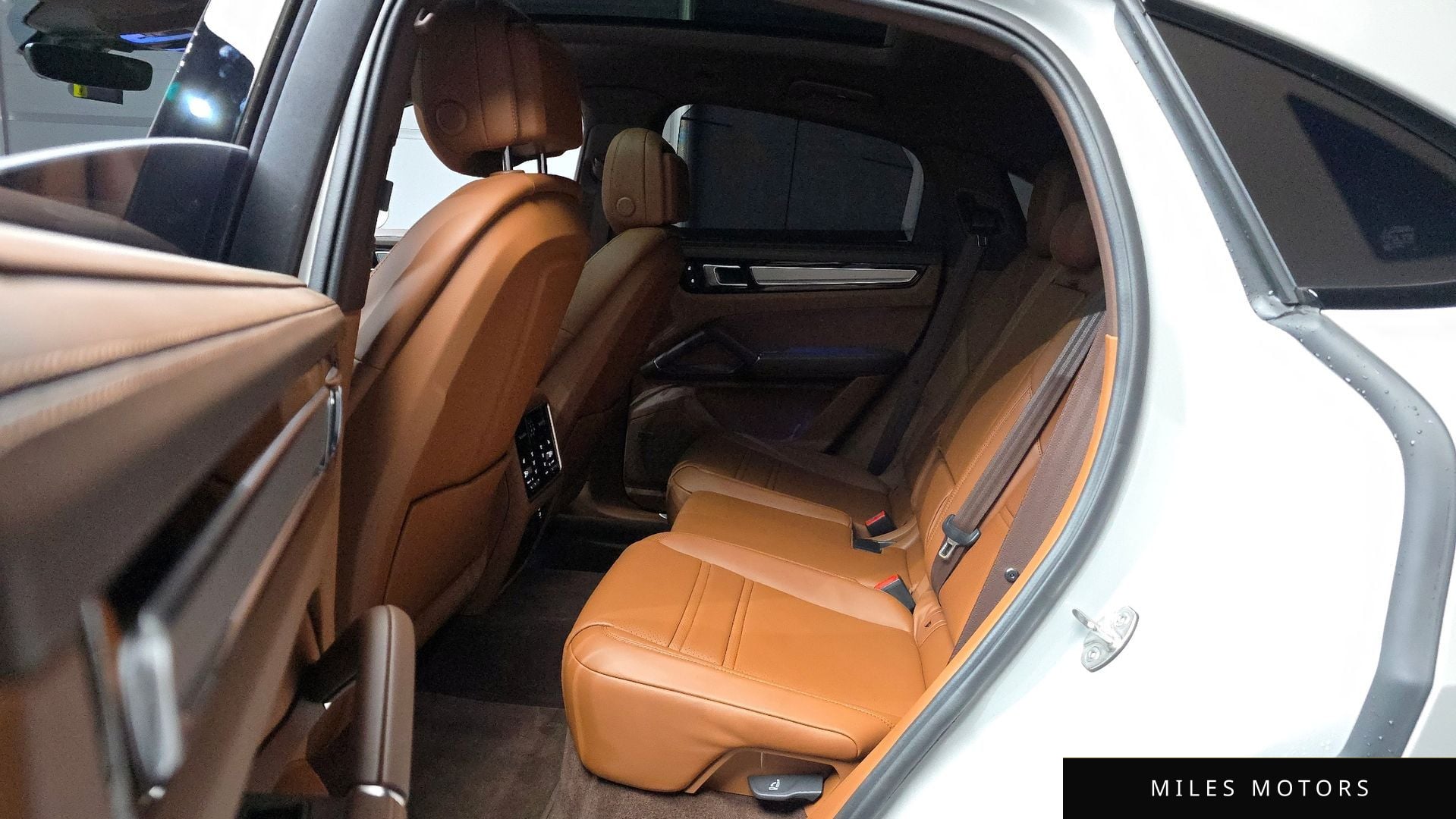 Porsche 카이엔 (PO536) 2023 — миниатюра 12