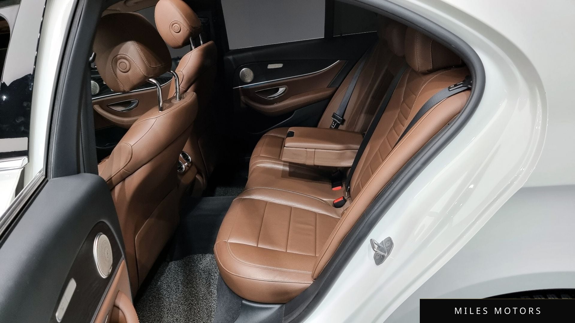 Mercedes-Benz E-Class W213 2018 — миниатюра 11