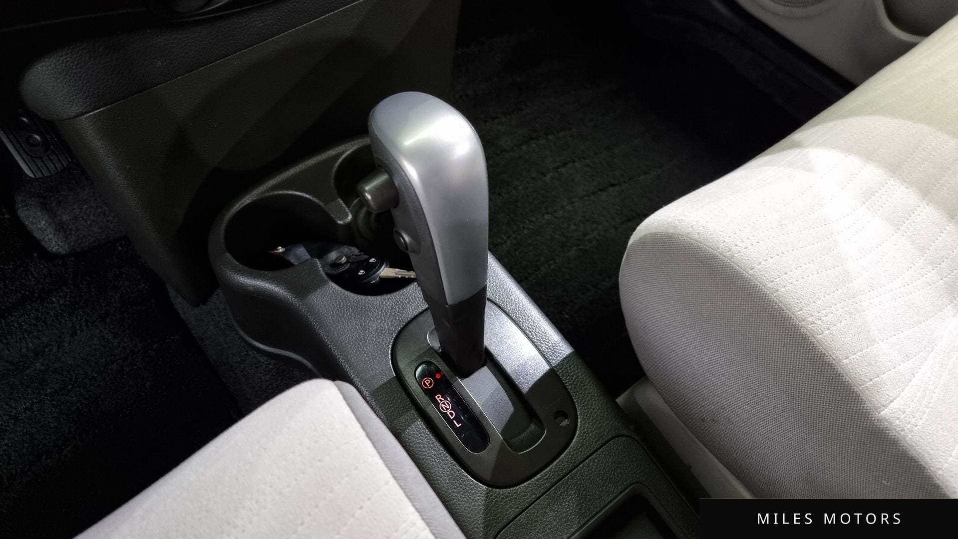Nissan Cube 2011 — миниатюра 9