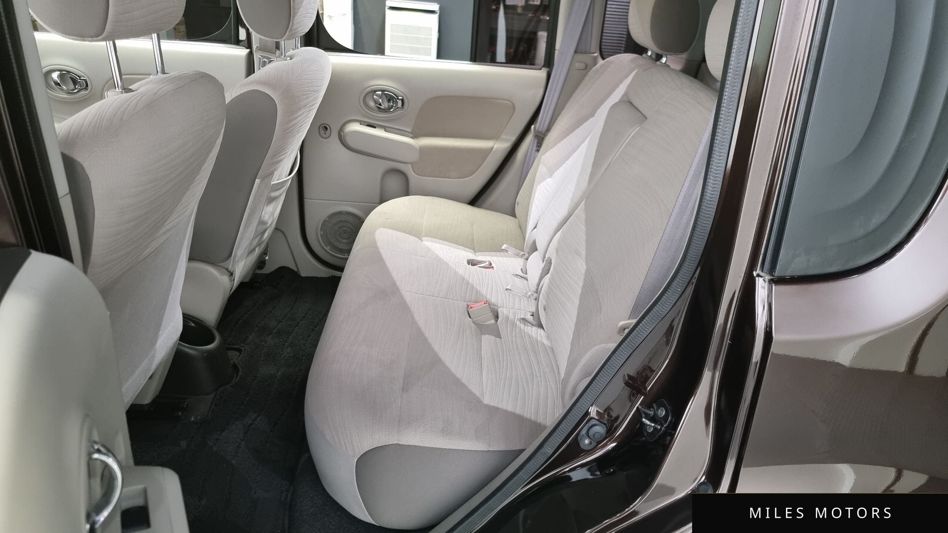 Nissan Cube 2011 — миниатюра 12