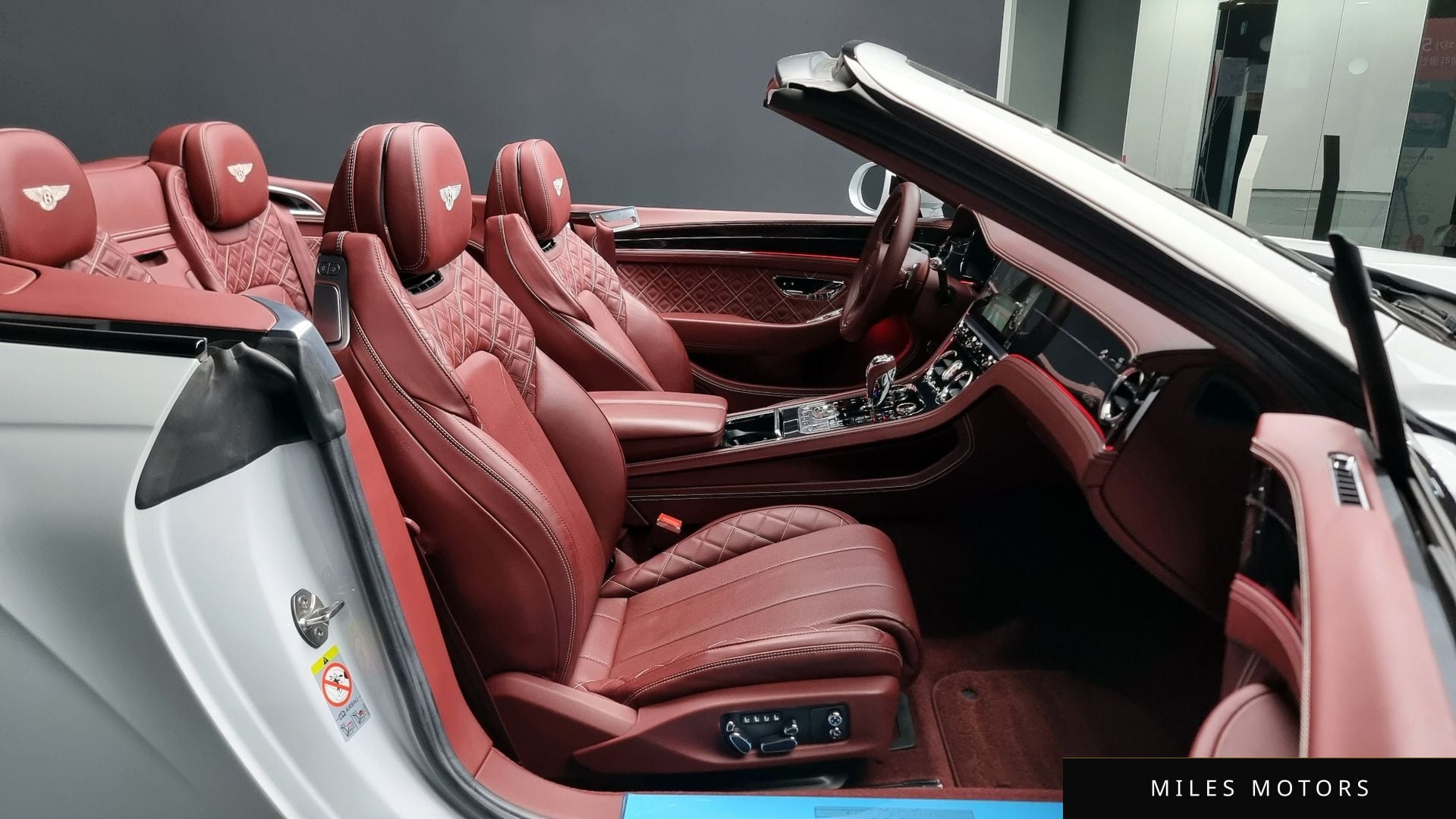 Bentley Continental GT 2019 — миниатюра 10
