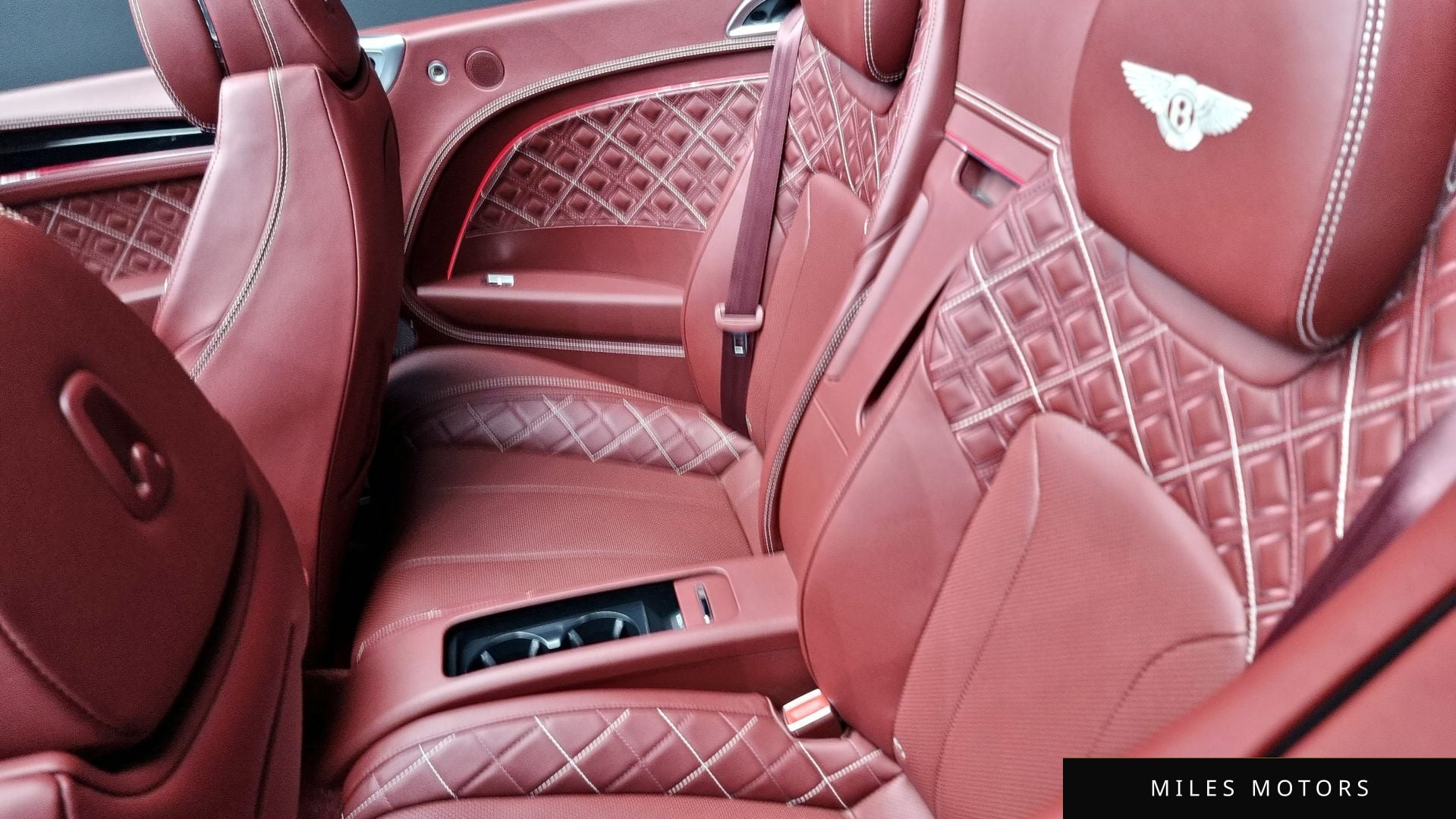 Bentley Continental GT 2019 — миниатюра 12