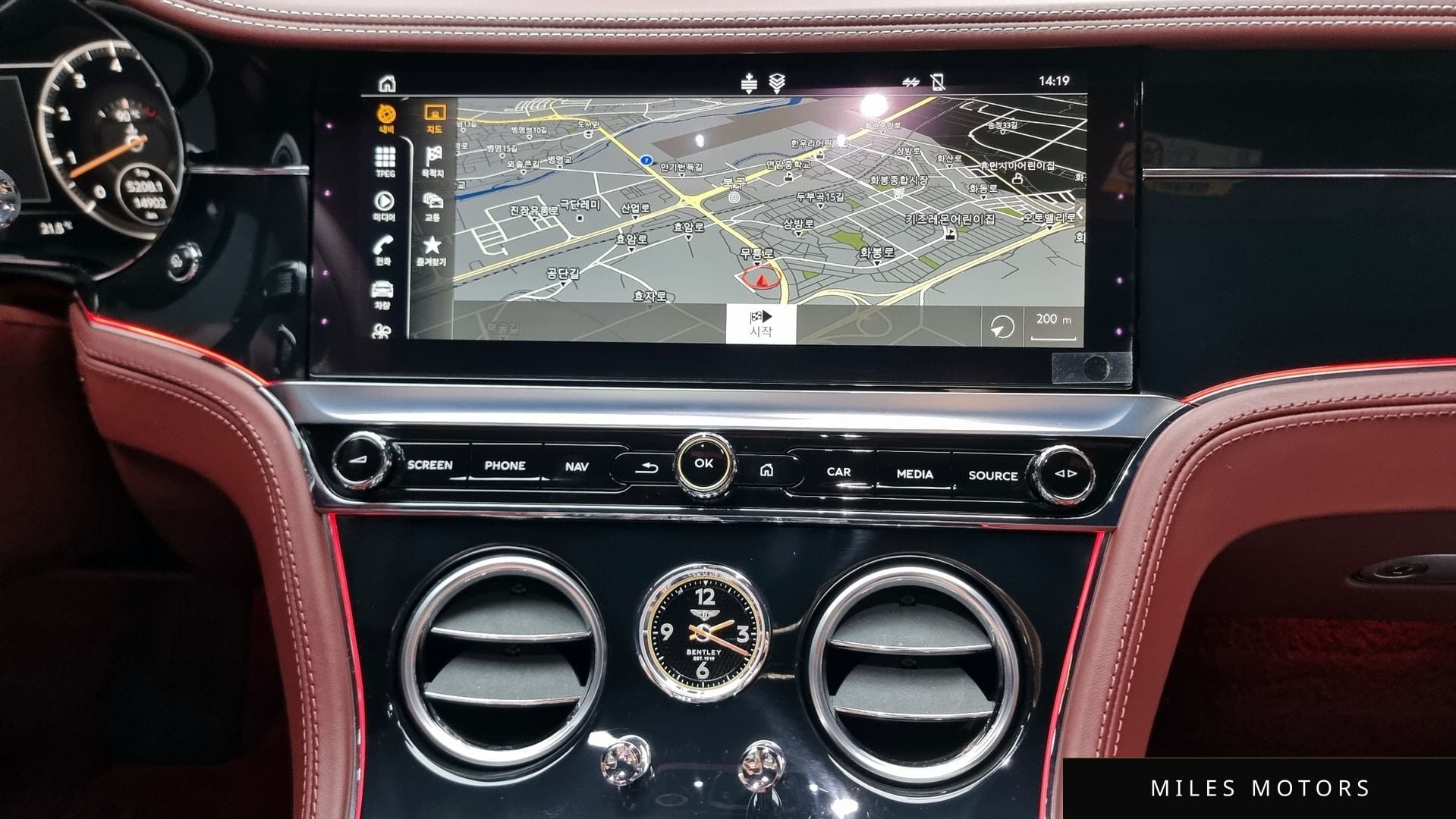 Bentley Continental GT 2019 — миниатюра 15