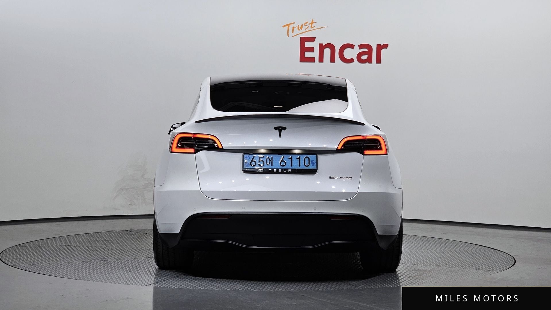 Tesla Model Y 2021 — миниатюра 4