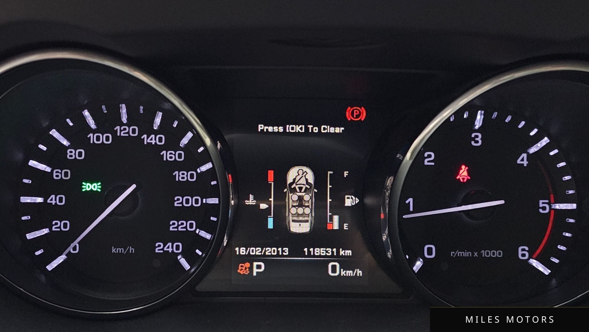 Land Rover Discovery Sport 2016 — миниатюра 8