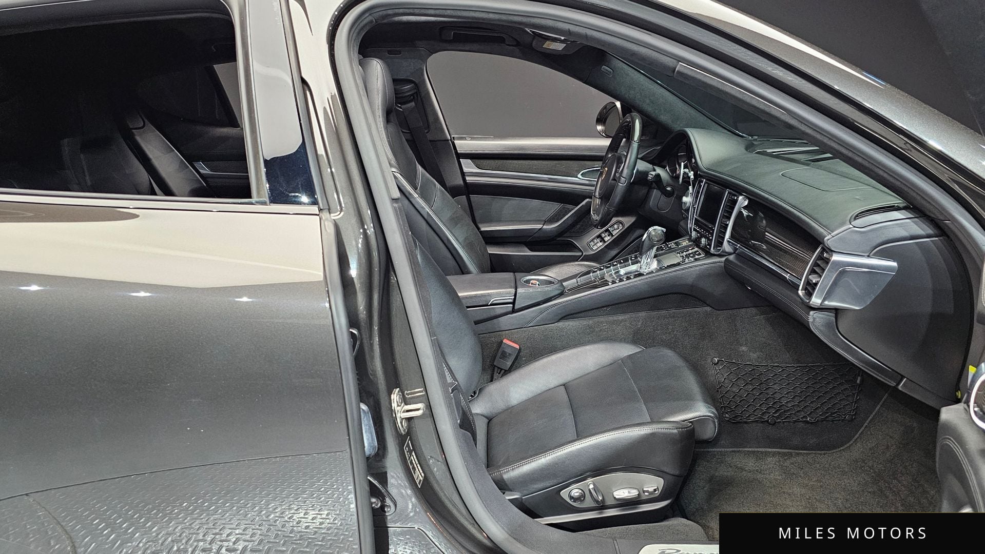 Porsche Panamera 2013 — миниатюра 10