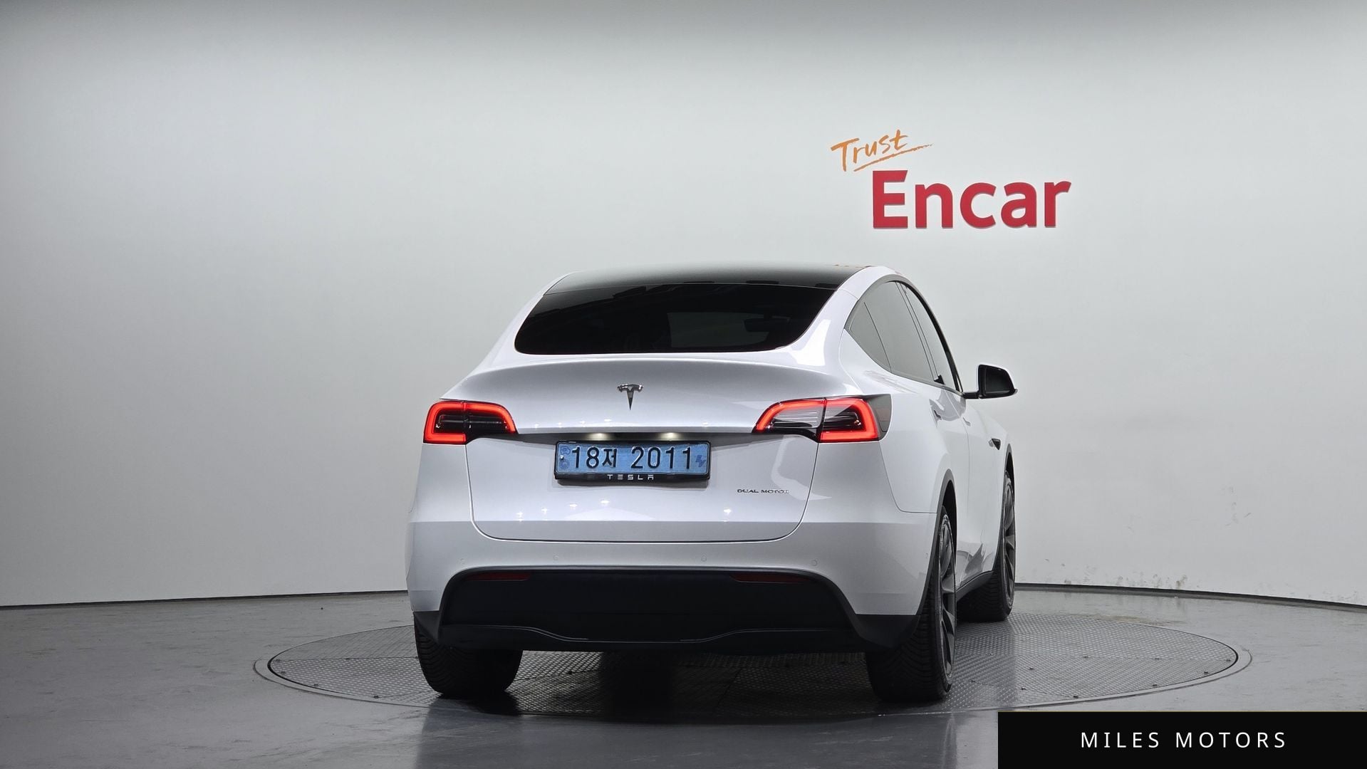 Tesla 모델 Y 2021 — миниатюра 4