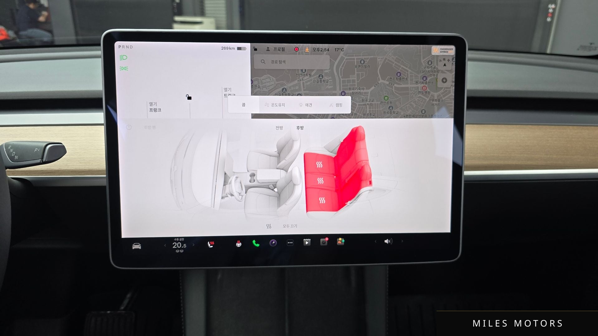 Tesla 모델 Y 2021 — миниатюра 17