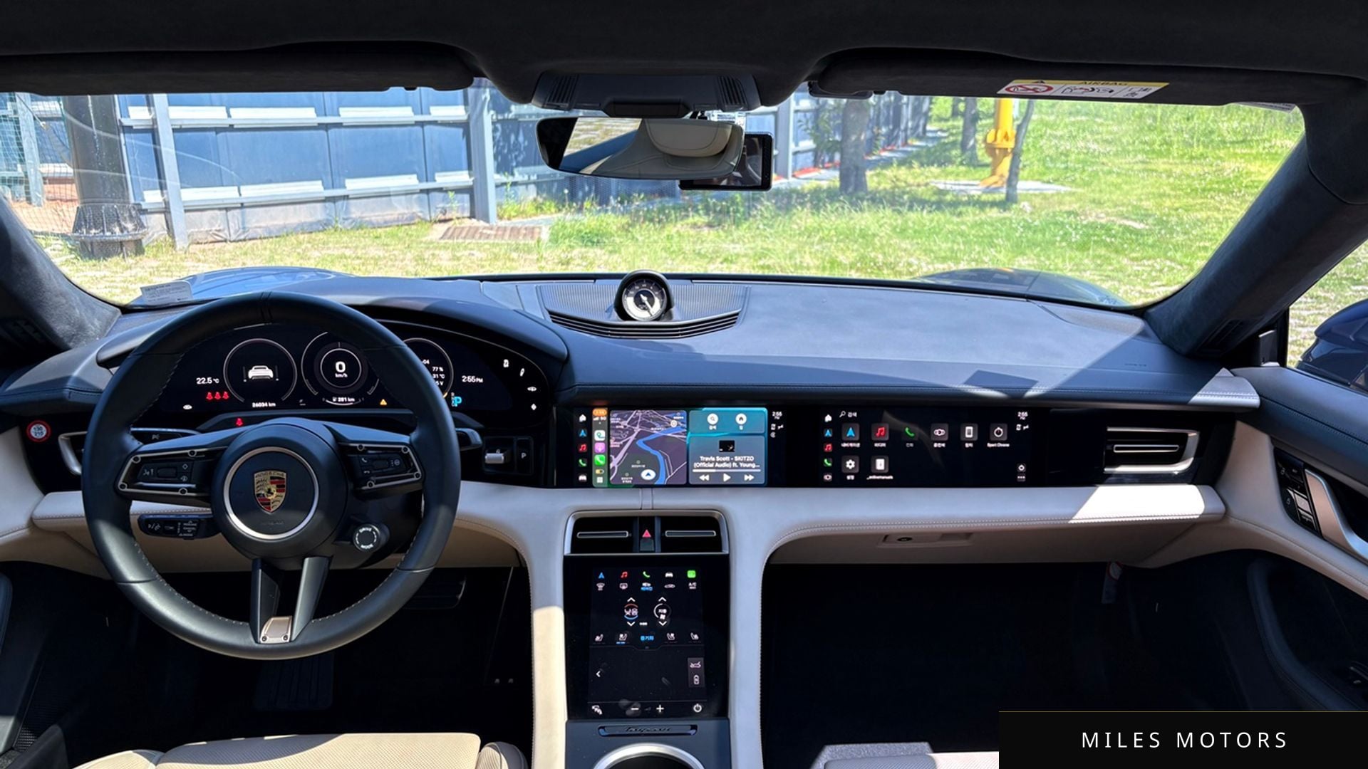 Porsche Taycan 2021 — миниатюра 11