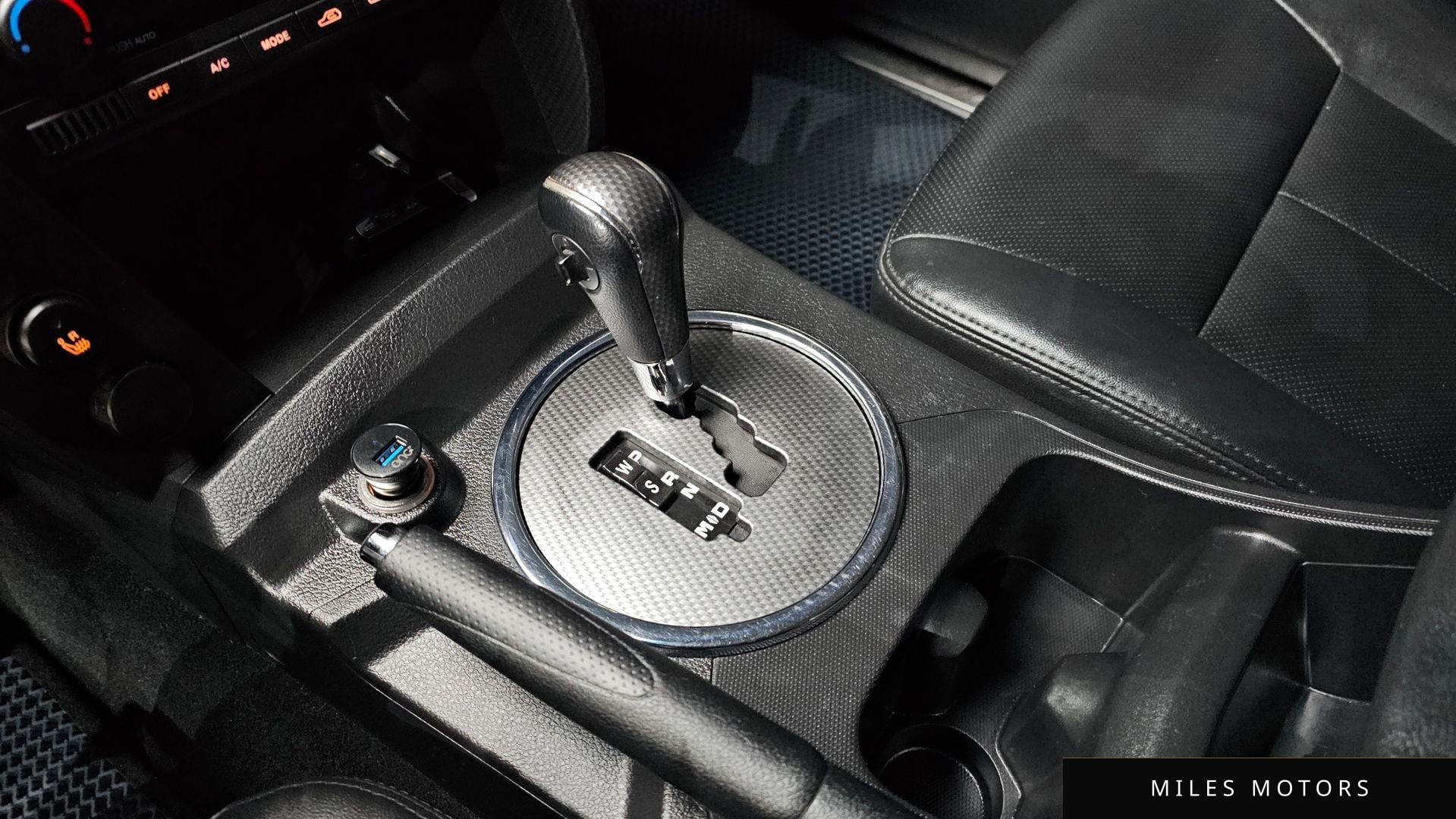KG Mobility KORANDO 2015 — миниатюра 9