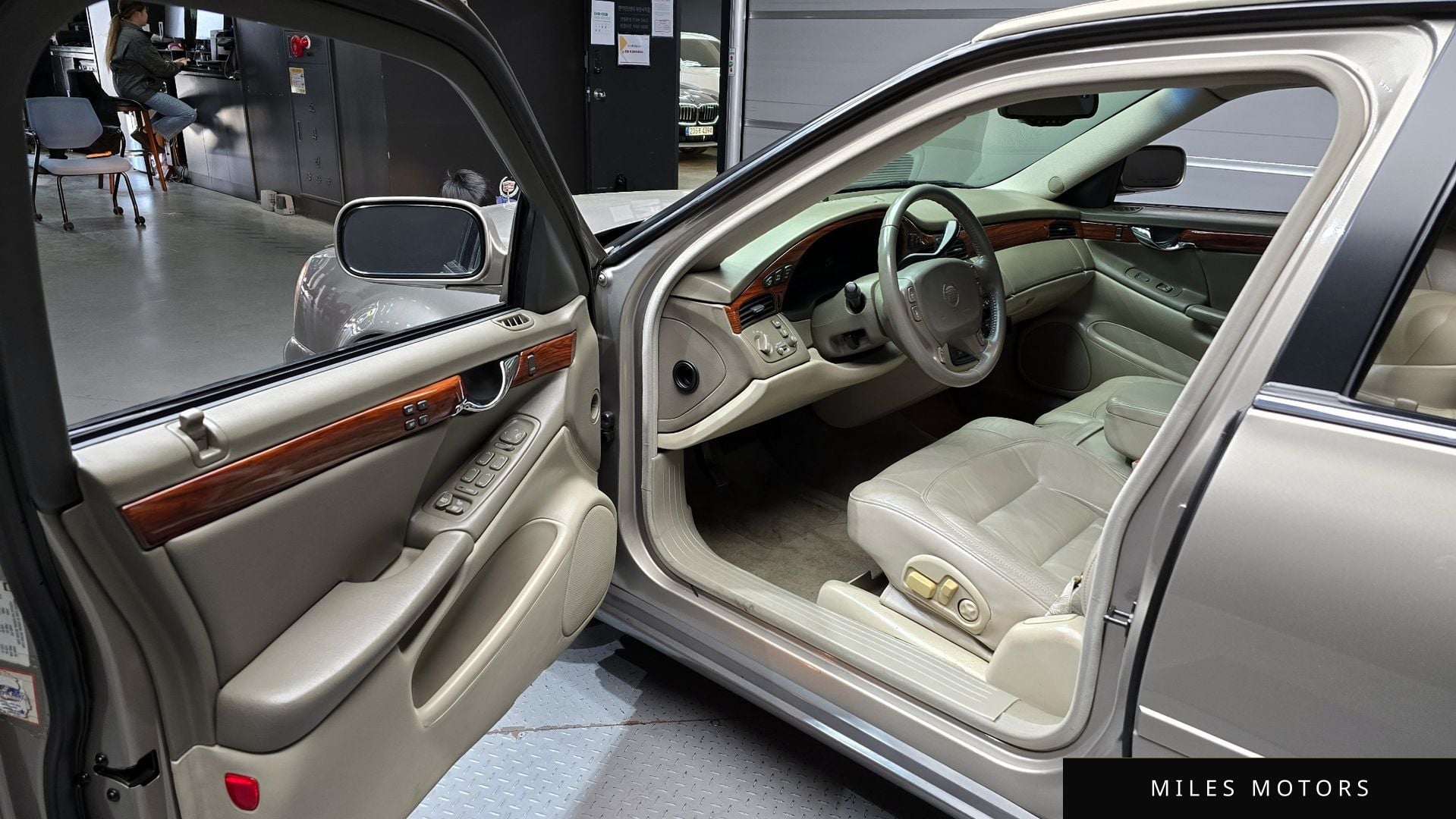 Cadillac DeVille 2001 — миниатюра 11